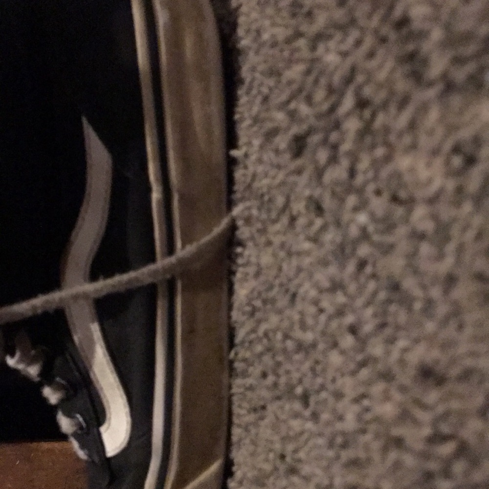 VANS - Picture 3 of 7